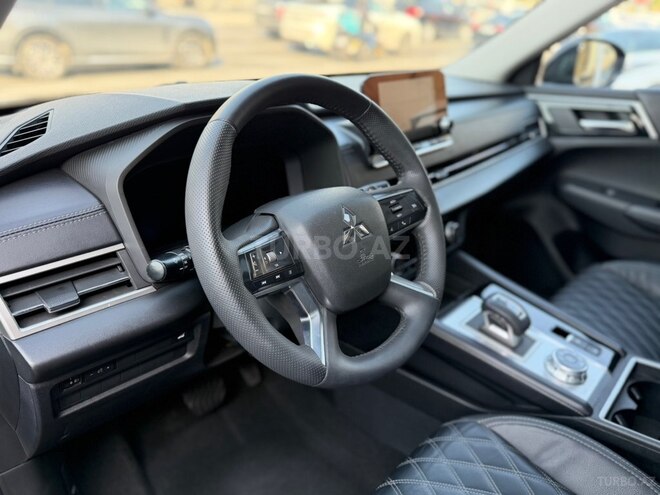 Mitsubishi Outlander 2022, 125,000 km - 2.5 l - Bakı