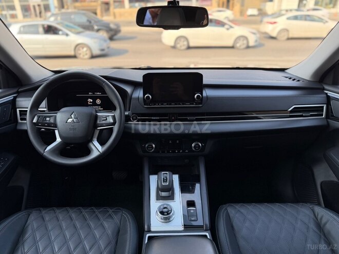 Mitsubishi Outlander 2022, 125,000 km - 2.5 l - Bakı
