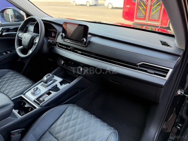 Mitsubishi Outlander 2022, 125,000 km - 2.5 l - Bakı