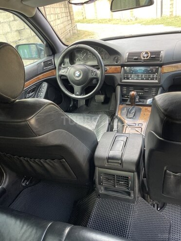 BMW 528 2001, 367,000 km - 2.8 l - Ağcabədi