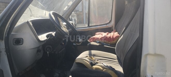 GAZ 32212 1998, 257,000 km - 2.5 l - Quba