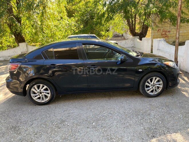 Mazda 3 2012, 330,000 km - 1.6 l - Şabran