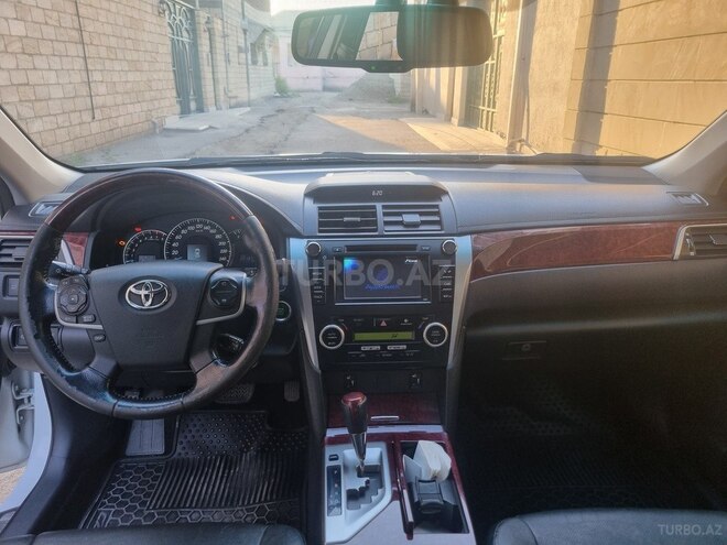 Toyota Camry 2014, 220,000 km - 2.5 l - Yevlax