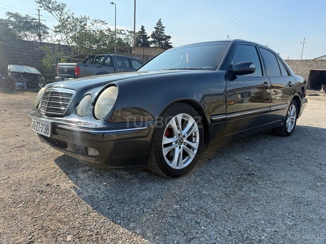 Mercedes E 220 1996, 135,000 km - 2.2 l - Bakı