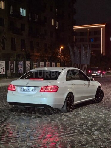Mercedes E 200 2011, 250,000 km - 2.1 l - Bakı