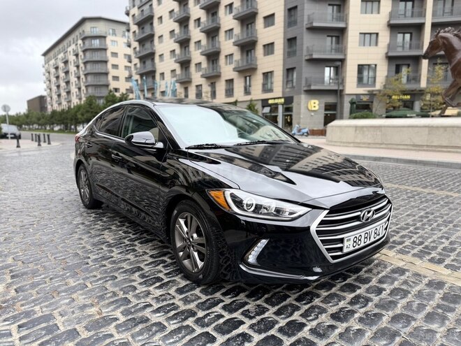 Hyundai Elantra 2018, 214,365 km - 2.0 л - Bakı