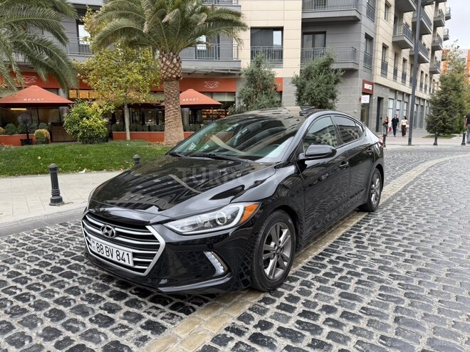 Hyundai Elantra 2018, 214,365 km - 2.0 л - Bakı