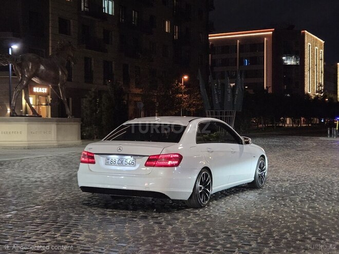 Mercedes E 200 2011, 250,000 km - 2.1 l - Bakı