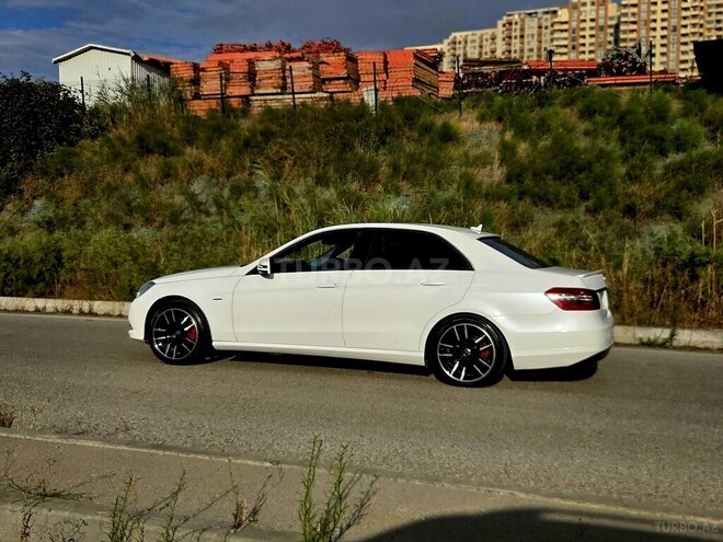 Mercedes E 200 2011, 250,000 km - 2.1 l - Bakı
