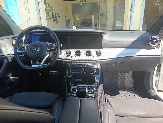 Mercedes E 300 2017, 201,000 km - 2.0 l - Şəki