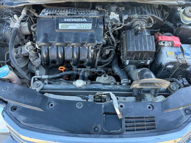Honda Insight 2012, 300,000 km - 1.3 l - 