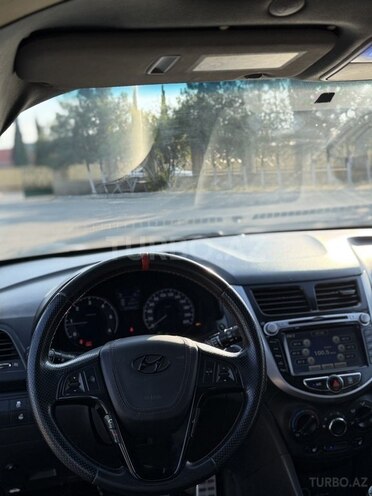 Hyundai Accent 2013, 274,000 km - 1.6 л - Bakı