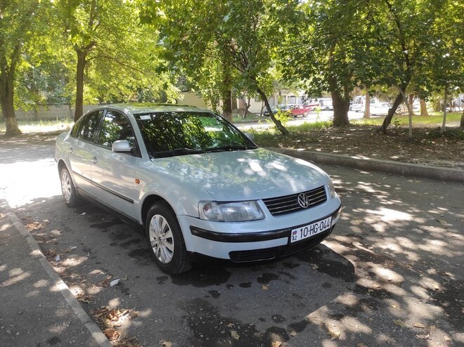 Volkswagen Passat 1998, 375,000 km - 1.8 l - Mingəçevir