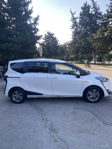 Toyota Sienta 2017, 272,000 km - 1.5 л - Bakı