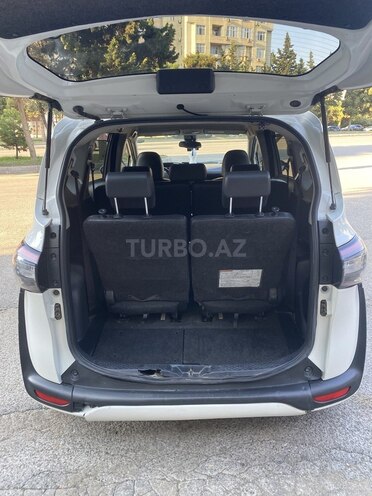Toyota Sienta 2017, 272,000 km - 1.5 л - Bakı