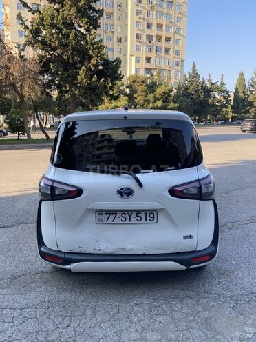Toyota Sienta 2017, 272,000 km - 1.5 л - Bakı