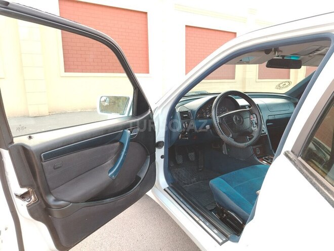 Mercedes C 220 1997, 220,970 km - 2.2 л - Sumqayıt