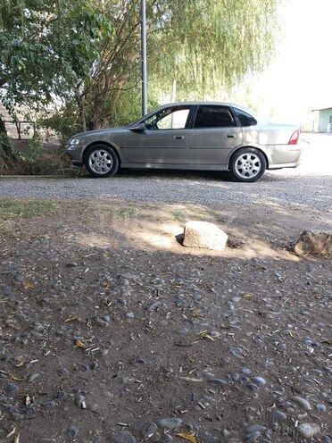 Opel Vectra 1999, 500,125 km - 1.8 l - Sabirabad