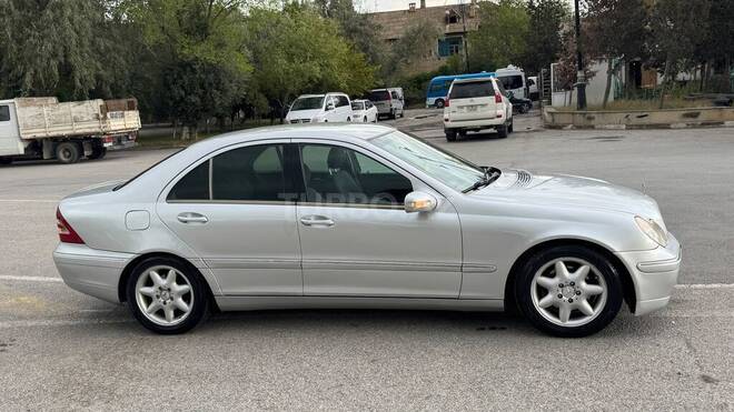 Mercedes C 200 2001, 295,321 km - 2.0 l - Sumqayıt