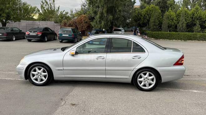 Mercedes C 200 2001, 295,321 km - 2.0 l - Sumqayıt