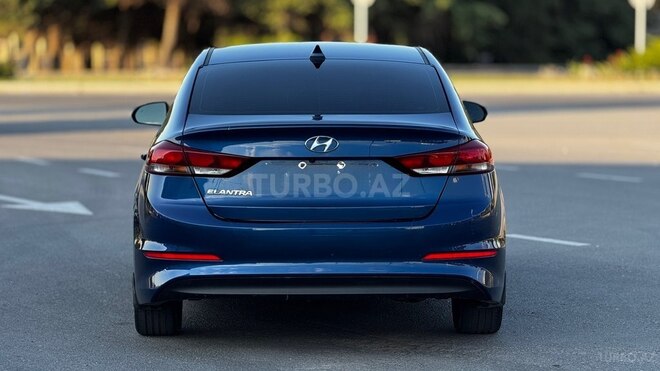 Hyundai Elantra 2018, 170,590 km - 2.0 l - Gəncə