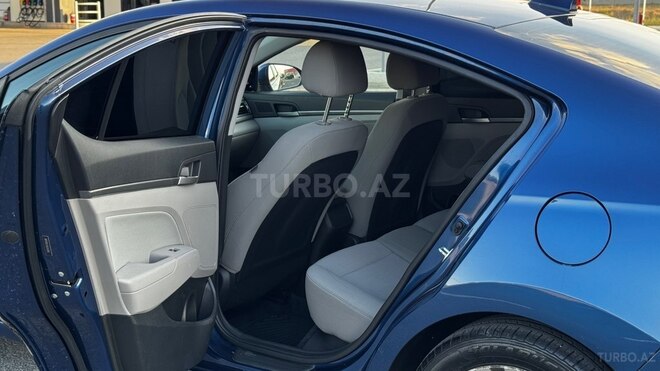 Hyundai Elantra 2018, 170,590 km - 2.0 l - Gəncə