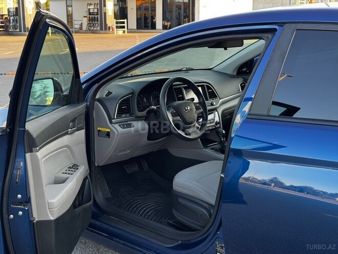 Hyundai Elantra 2018, 170,590 km - 2.0 l - Gəncə