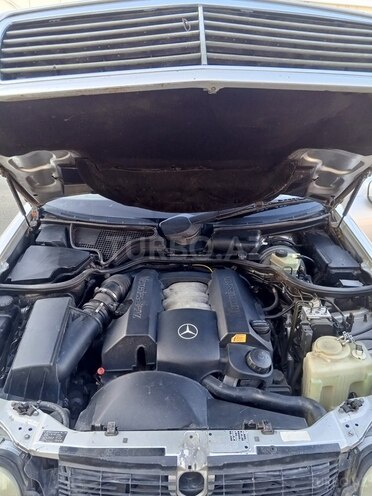 Mercedes E 240 1997, 62,550 km - 2.4 l - Bakı