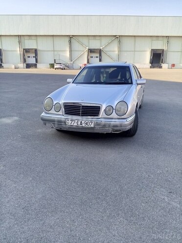 Mercedes E 240 1997, 62,550 km - 2.4 l - Bakı