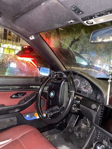 BMW 528 1996, 240,000 km - 2.8 l - Bakı