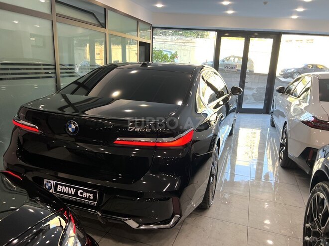 BMW 750e xDrive 2024, 32,000 km - 3.0 л - Bakı