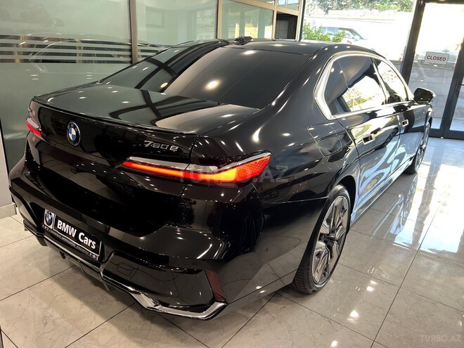 BMW 750e xDrive 2024, 32,000 km - 3.0 л - Bakı