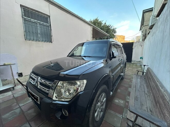 Mitsubishi Pajero 2010, 158,000 km - 3.5 л - Bakı