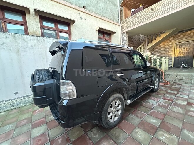 Mitsubishi Pajero 2010, 158,000 km - 3.5 л - Bakı