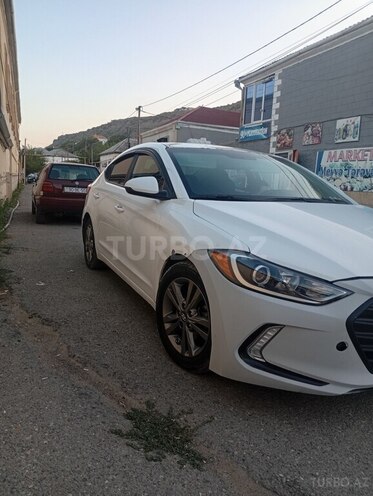 Hyundai Elantra 2018, 180,000 km - 2.0 l - Bakı