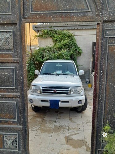 Mitsubishi Pajero 2000, 363,680 km - 2.4 l - Bakı