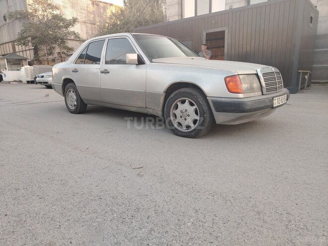 Mercedes  1988, 72,660 km - 2.0 л - Bakı