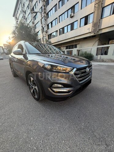 Hyundai Tucson 2017, 200,000 km - 2.0 l - Bakı