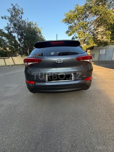 Hyundai Tucson 2017, 200,000 km - 2.0 l - Bakı