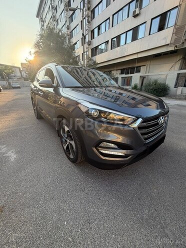 Hyundai Tucson 2017, 200,000 km - 2.0 l - Bakı