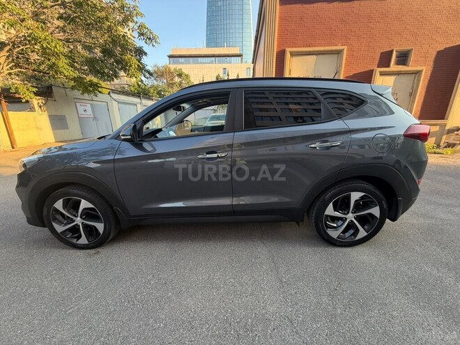 Hyundai Tucson 2017, 200,000 km - 2.0 l - Bakı