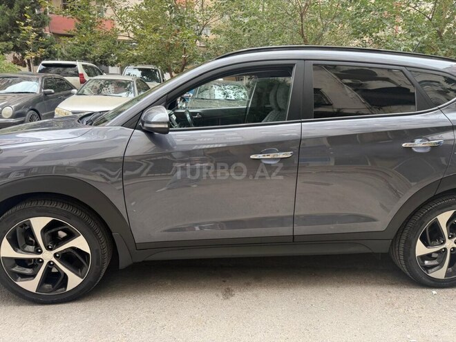Hyundai Tucson 2017, 200,000 km - 2.0 l - Bakı