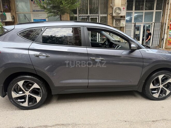 Hyundai Tucson 2017, 200,000 km - 2.0 l - Bakı