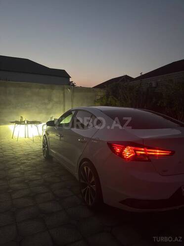 Hyundai Elantra 2018, 252,667 km - 2.0 l - Bakı