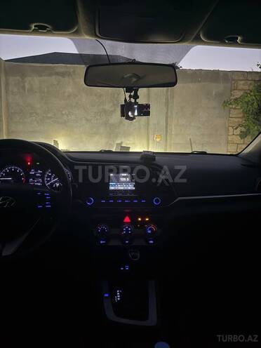 Hyundai Elantra 2018, 252,667 km - 2.0 l - Bakı