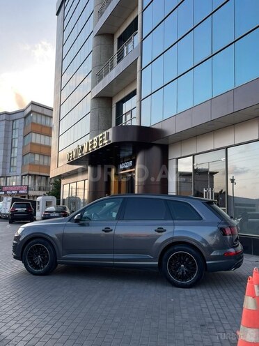 Audi Q7 2018, 172,115 km - 3.0 l - Bakı