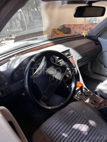 Mercedes C 240 1997, 457,530 km - 2.4 л - Tovuz