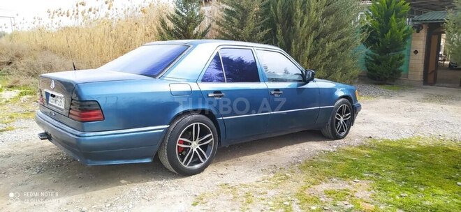 Mercedes 220 E 1994, 400,000 km - 2.2 l - Salyan