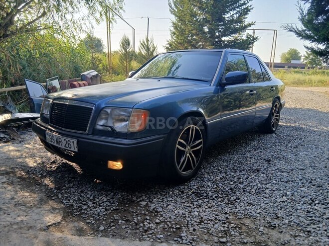 Mercedes 220 E 1994, 400,000 km - 2.2 l - Salyan
