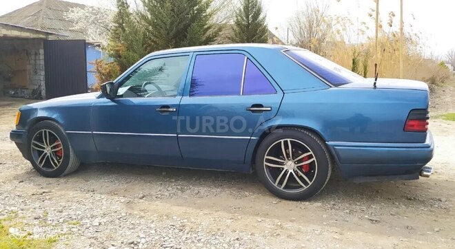 Mercedes 220 E 1994, 400,000 km - 2.2 l - Salyan